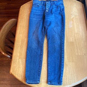 Lucky Brand jeans size 4 in good condition